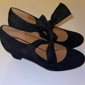 Chic Black Bow-Tie Heels for Women